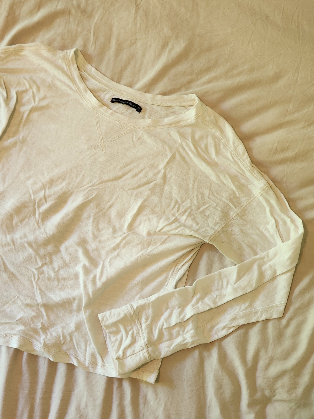 Abercrombie & Fitch Cream Crewneck Long Sleeve Tee